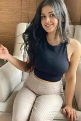 Call Girls In Dwark Sector 13 [[9220590244]] Real Meet Doorstep Escort Service